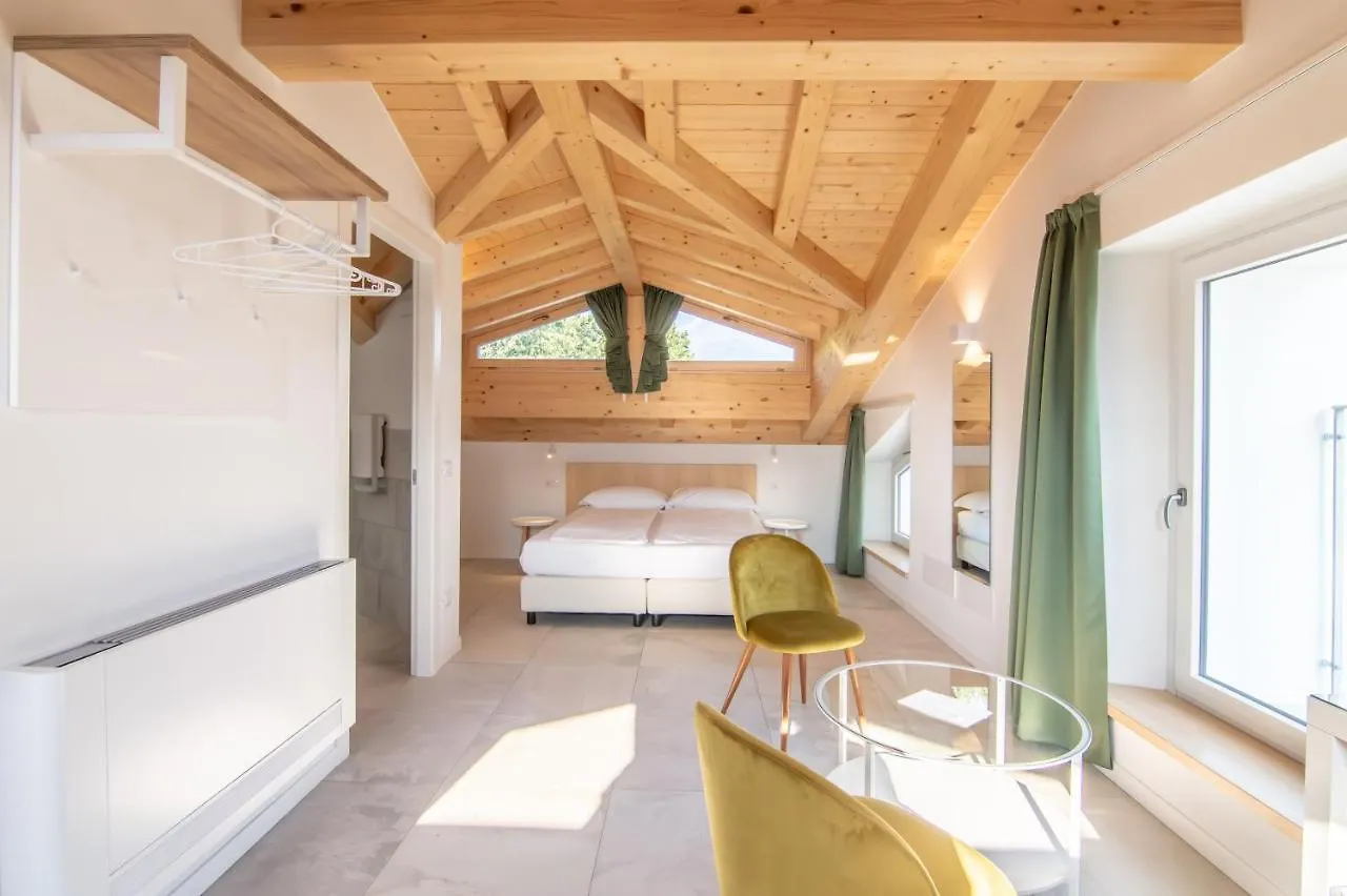 Bed & Breakfast R&B Al Lago Domaso Italy